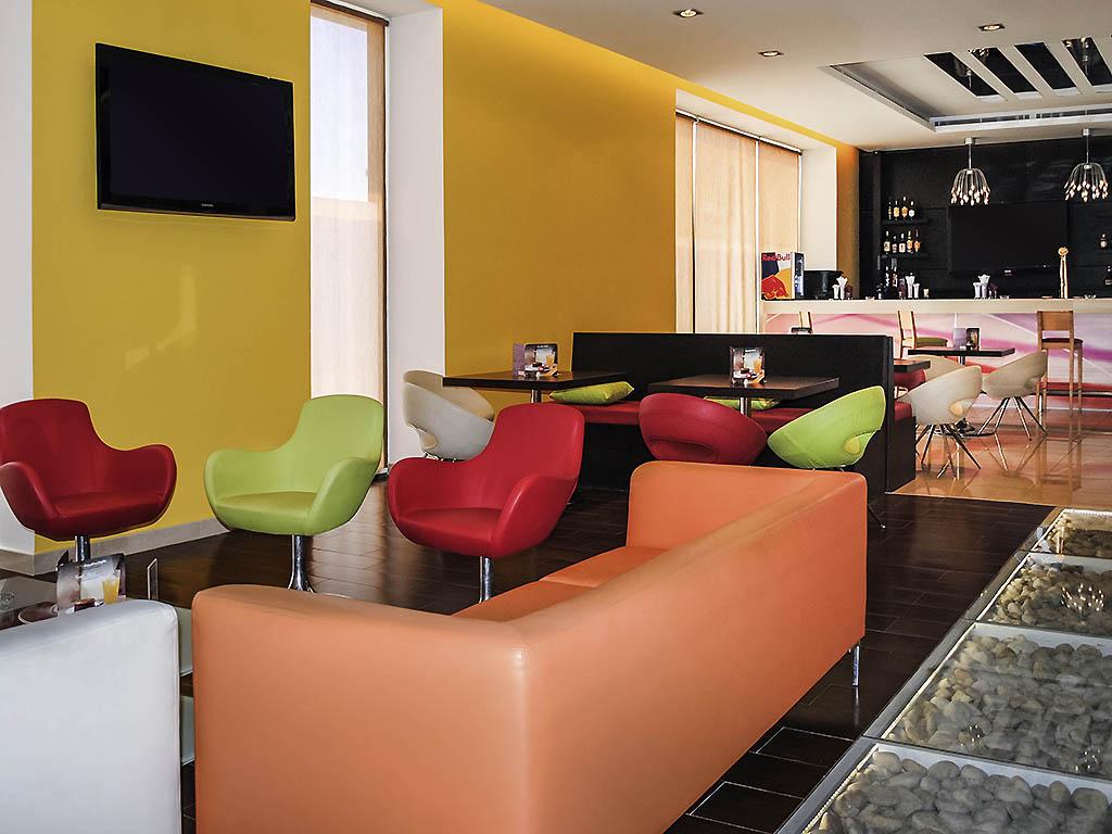 Ibis Amman Hotel Exterior photo
