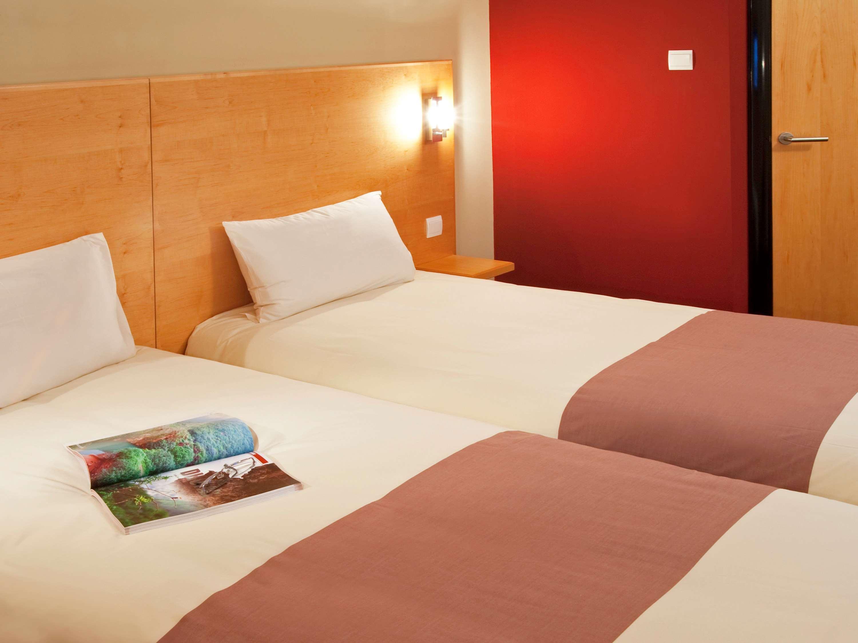 Ibis Amman Hotel Exterior photo