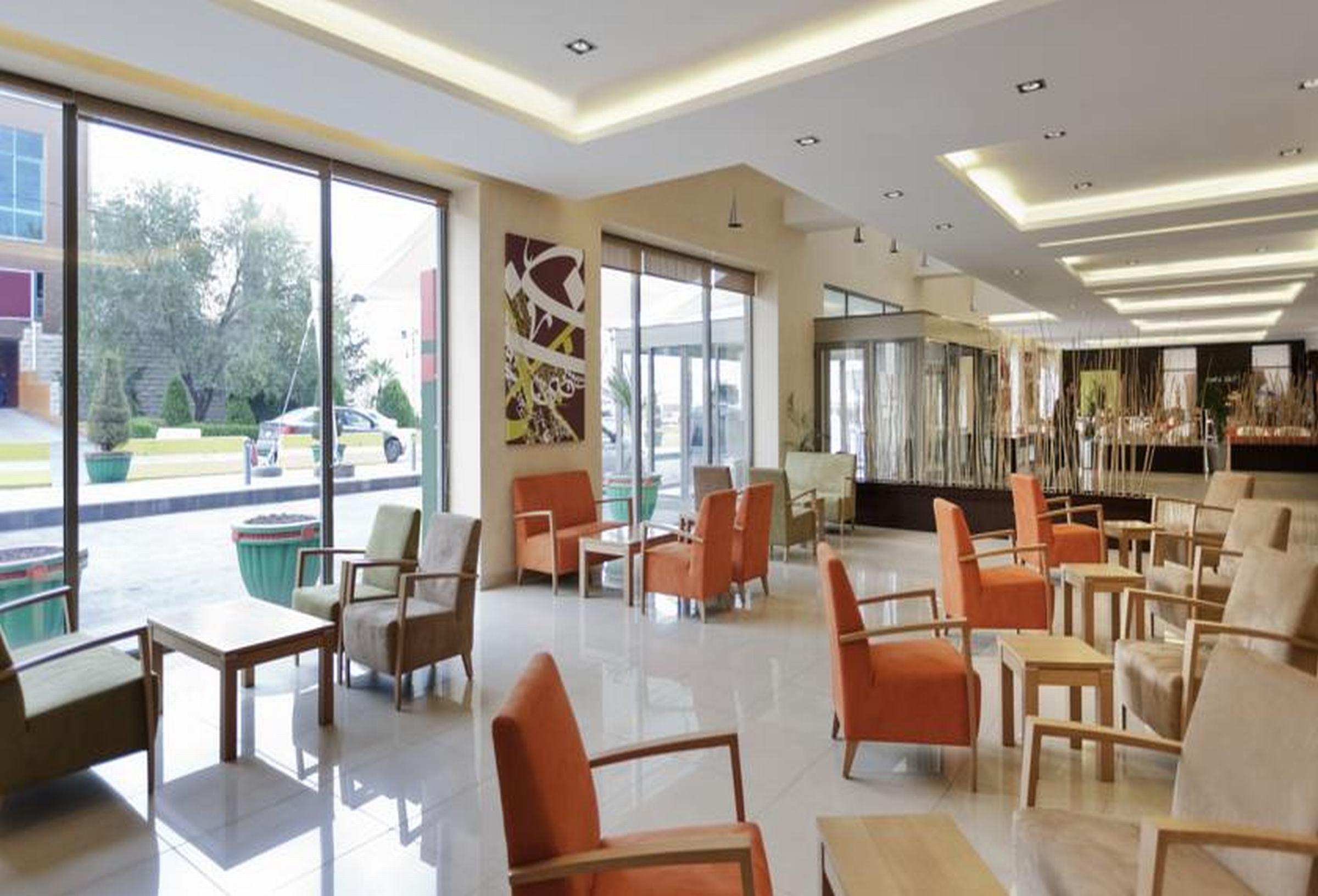 Ibis Amman Hotel Exterior photo